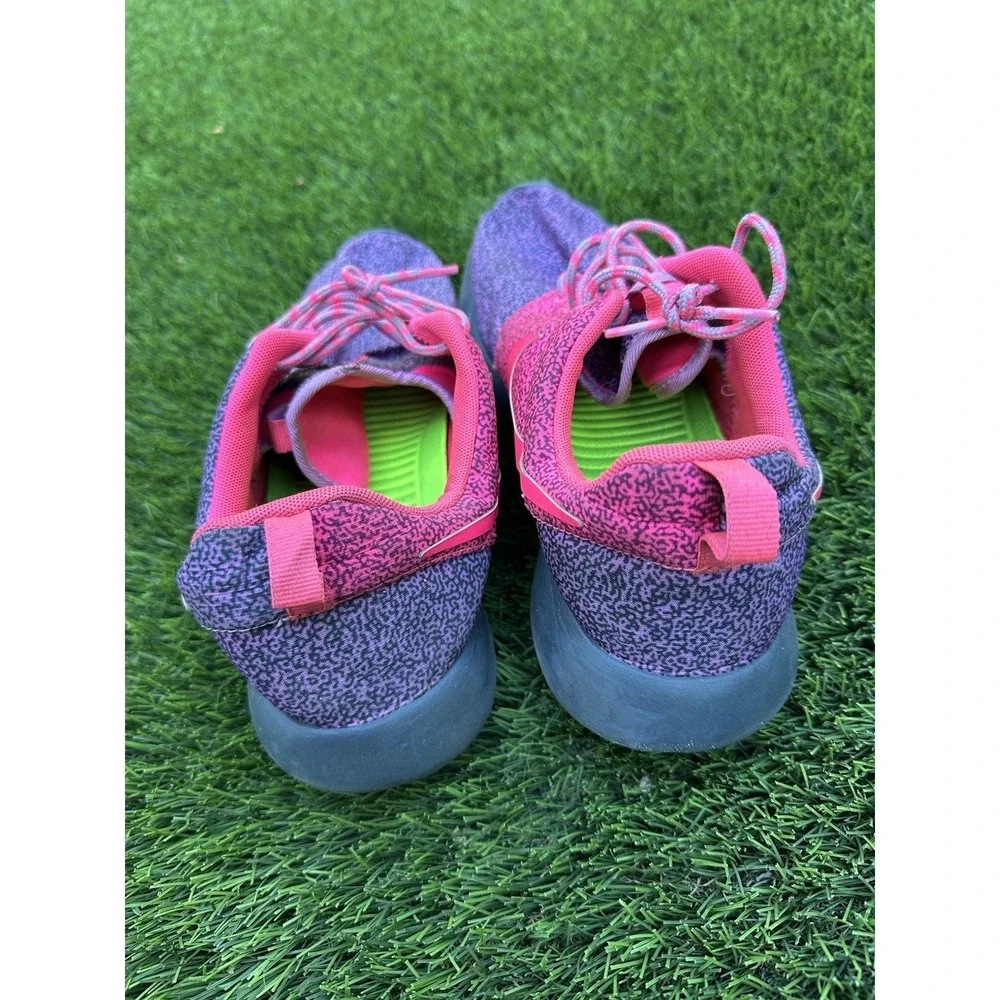Nike Roshe Run Print 599432-561 Pink Purple Women's Size 9 Running Shoes